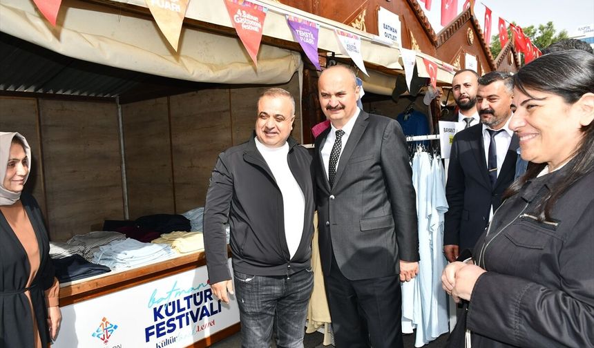 Batman'da 3. Tekstil Fuarı Ziyaretçilere Açıldı
