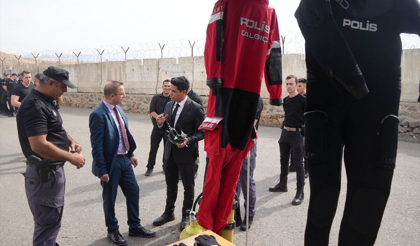 Cizre Kaymakamı, Sualtı Grup Amirliğini Ziyaret Etti