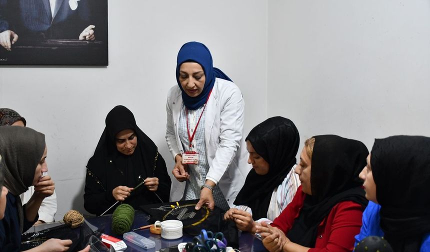 Ev Hanımı Rahime Ulaş Usta Öğretici Oldu
