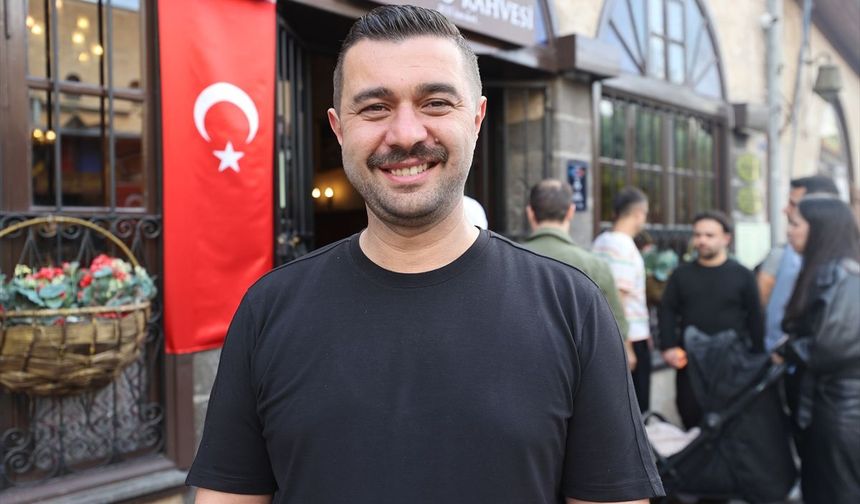 391 Yıllık Tarihi Tahmis Kahvehanesi Ziyaretçilerle Dolup Taşıyor