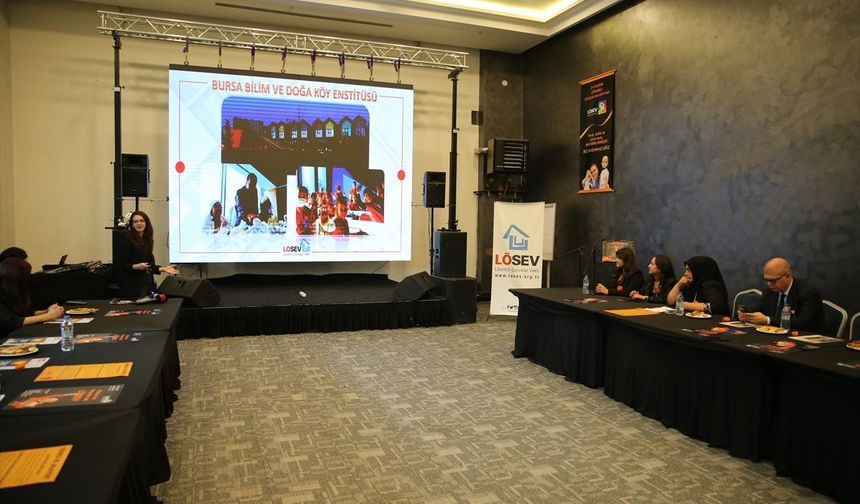Lösemili Çocuklara Sağlık, Eğitim ve Maddi Destek Sağlanıyor
