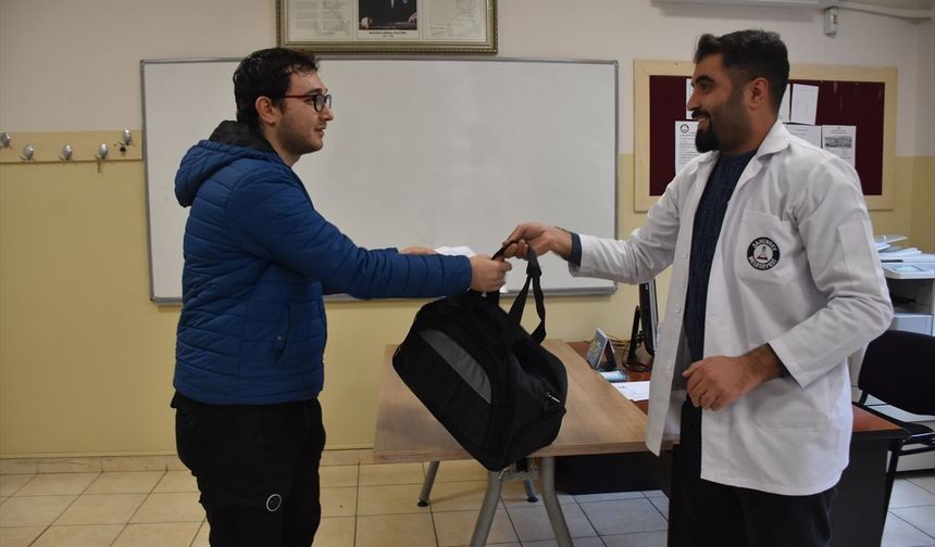 Şahinbey Belediyesi 101 Bin Askere Çanta Desteği Sağladı