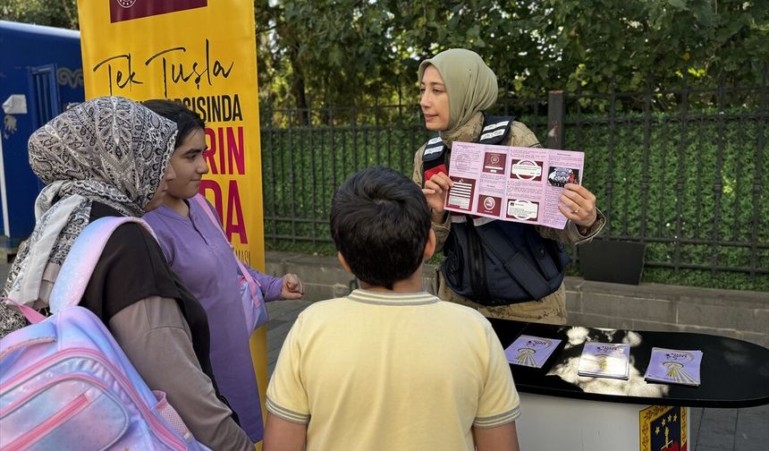 Siirt'te Şiddetle Mücadele İçin Mahalle Buluşmaları