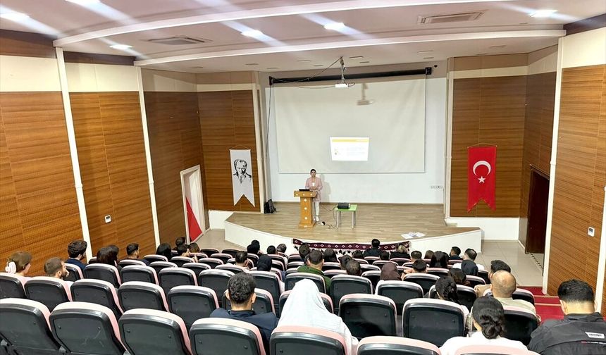 Silopi Sosyal Hizmet Merkezi Gençlere Evlilik Eğitimi Düzenledi